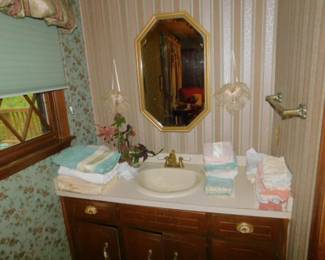 LINENS AND GILT MIRROR