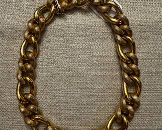 18 kt gold link necklace