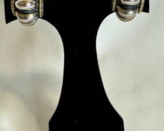 David Yurman earrings with comfort clip