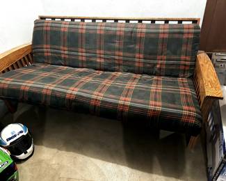 FUTON
