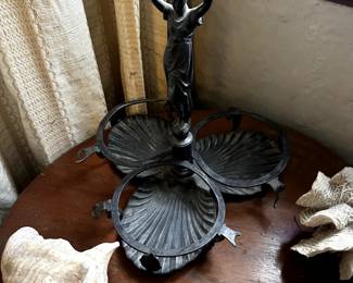 METAL STATUE