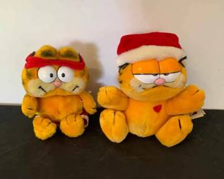 Holiday Friends Garfield Plush And More