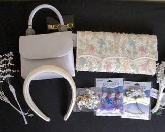Clutch Purse And Accessories Bundle
