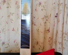 4 Foot Prelit Tree And Tree Skirt