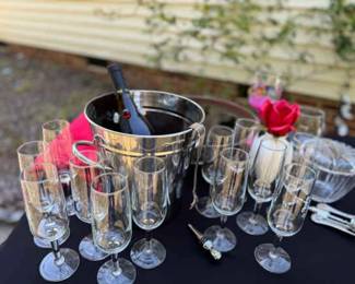 Joyful Entertaining With Touches Of Red
