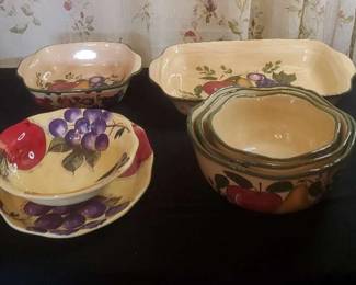 Home Trends Serving Bowls And Casserole Dishes