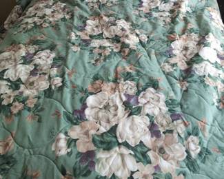 King Blanket With Shams