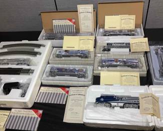 Huge Collection Of Dallas Cowboys Themed Hawthorne Village Box Cars, Tracks, And Locomotive