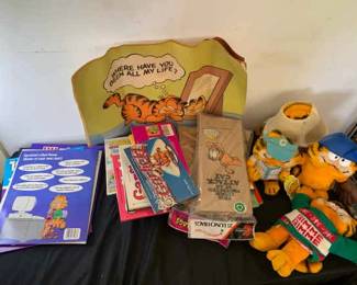 Garfield Plush And More Mystery Lot