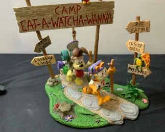 Danbury Mint Camp EatAWatchaWanna Garfield Figurine