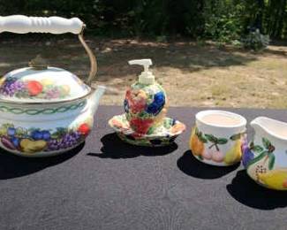Floral Kitchenware Lot