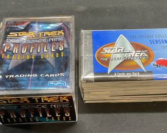 Group Lot 100+ Star Trek Trading Cards