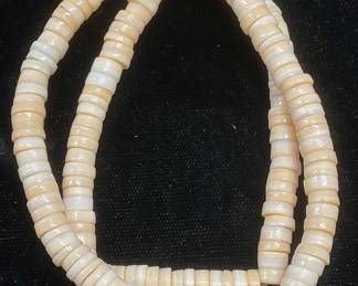 Vintage Shell Beaded Choker Necklace