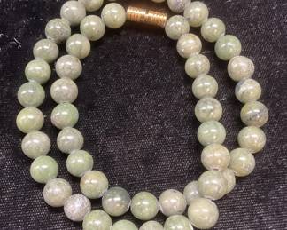 Vintage Jade Beaded Choker Necklace