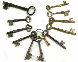 Lot 12 Assorted Vtg & Atq Skeleton Keys