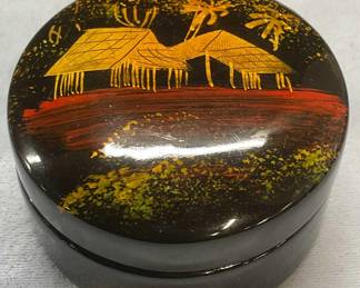 Black & Gold Tn Lacquered Asian Trinket Box