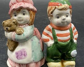 Set Signed Ceramic Figural Salt & Pepper Shakers