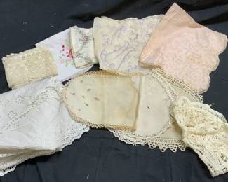 Lot 10 Vtg Assorted Miscellaneous Linens & More