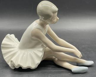 NAO LLADRO Porcelain Ballerina Figural, Spain