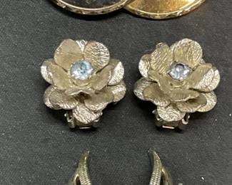 Lot 3 Vtg Sarah Coventry Silver Tn Earrings +
