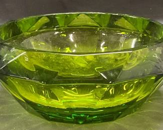 Faceted Emerald Green Art Glass Bowl