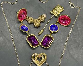 4 Vintage Gold Tn Metal Earrings, Pin, & Necklace