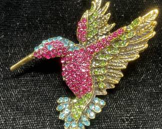 Gold Tone Pink Crystal Hummingbird Brooch
