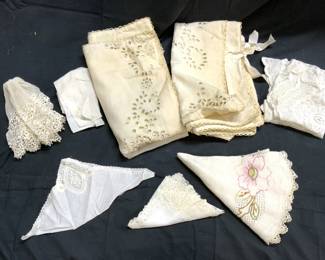 Lot 8 Vntg Assorted Linens, Textiles, & More