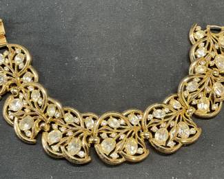 Vintage Trifari Gold Tone Crystal Bracelet