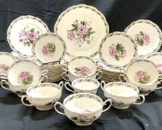 ROYAL ALBERT COTSWOLD 78 Porcelain Set England