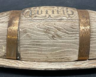 NO. 587 USA Ceramic Barrel Motif Butter Dish, Lid