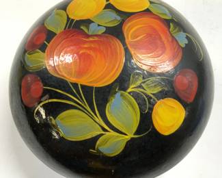Vtg Hand Painted Floral Lacquered Trinket Bx W Lid