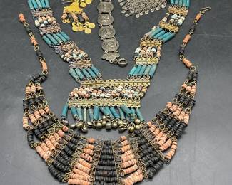 5 Vtg Bead Necklaces, Earrings, Brooch & Bracelet