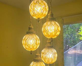 5 Globe Swag Lamp, fully functional and all Original!