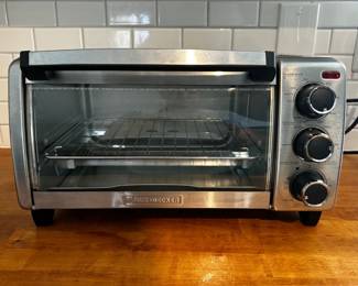 Black+Decker Natural Convection 4-Slice Toaster Oven