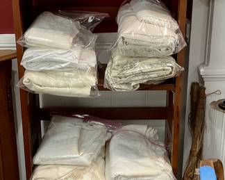 Fine linen , table cloths, napkins