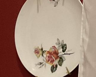 Plates hanging on wall