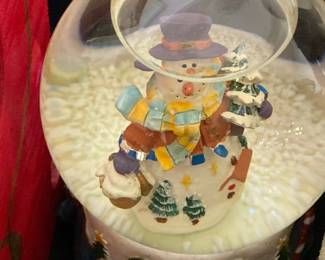 snowman snow globe