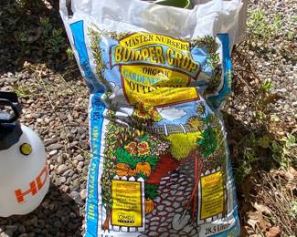 Master Nursery Bumper Crop Organic Soil Builder