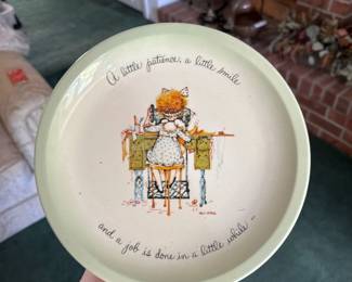 Vintage 1972 Holly Hobbie Collector's edition Plate "A little patience, a little smile, and a job is done in a little while"