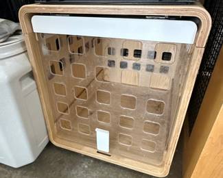 Medium dog kennel