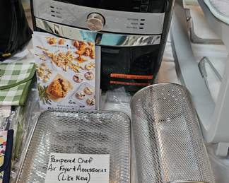 PAMPERED CHEF AIR FRYER