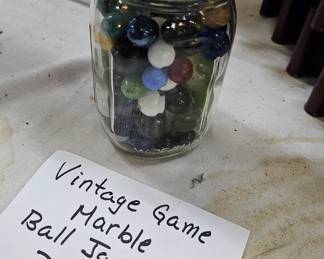 VINTAGE MARBLES / BALL JAR WITH ZINC LID