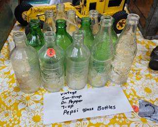 VINTAGE BOTTLE LOT