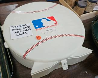 BASEBALL CARD CASE WITH CARDS INCLUDED