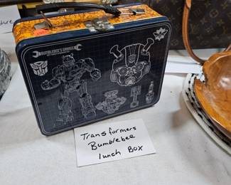 TRANSFORMERS BUMBLEBEE LUNCH BOX