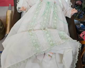 DOLL / CRADLE / BED