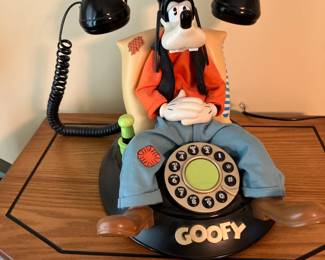 Goofy dial telephone