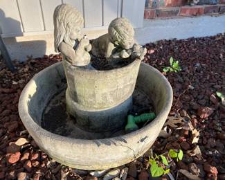 Concrete fountain topper