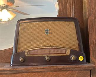 VINTAGE CROSLEY RADIO